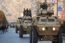 Taliban Gelar Parade...