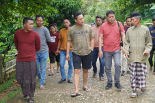 Andi Iwan Aras Janjikan...
