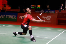 Bentrok Srikanth di...