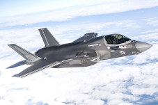 Jet Tempur F-35 Rp1,9...