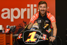 Max Biaggi Sulit Prediksi...