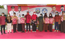 Penuhi Janji Politik,...