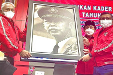 Dikagumi Megawati, Gambar...