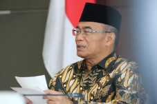 Ada Frasa Ambigu dalam...