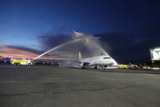 Super Air Jet Mendarat...