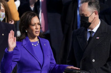 Sejarah, Kamala Harris...