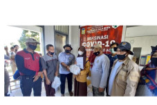 Ketua IKAPTK bersama...