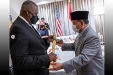 Bertemu di Bahrain,...