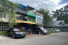Kafe di Mampang Bakal...