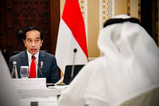Jokowi Perintahkan 3...