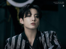 6 Photocard K-Pop Termahal,...