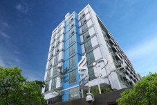 i3L School of Business...