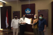 Uhamka Resmi Memiliki...