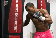 Errol Spence Jr Kembali...
