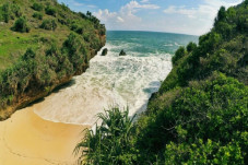 5 Pantai Tersembunyi...