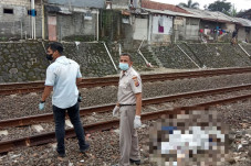 Luka di Kepala, Pria...