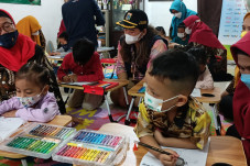 Dapat Bantuan Peralatan...