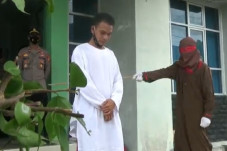 Bersetubuh Tanpa Nikah,...