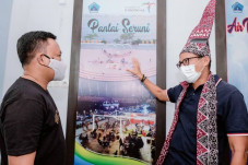 Sambangi Pantai Seruni,...