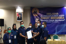 Relawan Erick Thohir...