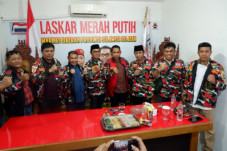 Tiga Markas Cabang di...