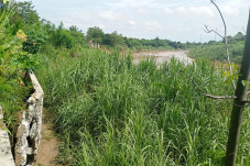 Tembok Penahan Tanah...