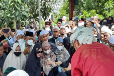 Lantunan Salawat Iringi...