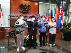 Menparekraf Kenalkan...