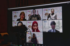 Anies Bagi Pengalaman...