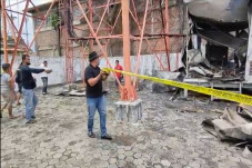 Shelter Tower Meledak...