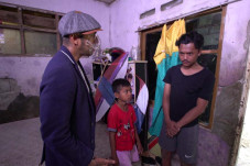 Melewati Kesulitan Hidup...