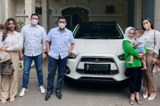 Tulus Rawat Gala Sky,...