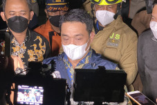 Wagub Riza Patria Pastikan...