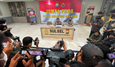 2 Terduga Teroris yang...
