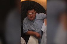 Menyamar sebagai Agen...