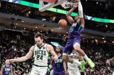 Hasil NBA, Kamis (2/12/2021):...