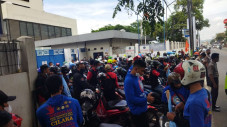 UMK 2022 Tidak Naik,...