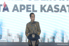Jokowi Ingatkan Varian...