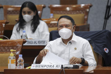 Menpora Minta PB PON...