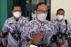 8 Kabupaten/Kota di...