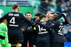 Jelang Lens vs PSG:...