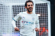 Hasil Liga Primer 2021/2022:...