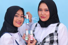 Wajah Cerah dengan Produk...