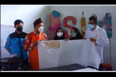Mahasiswa Unnes Manfaatkan...