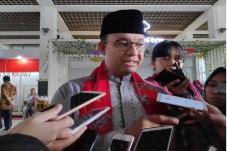 Anies Ancam Denda Kontraktor...