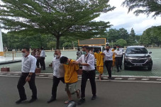 Curi Uang Negara Rp18...