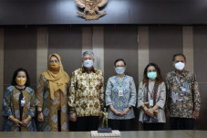 Bupati Pinrang Terima...