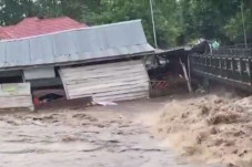 Soppeng Diterjang Banjir...