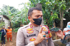 Polisi Ciduk Pelaku...