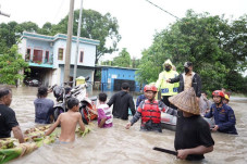 Banjir Landa Sejumlah...